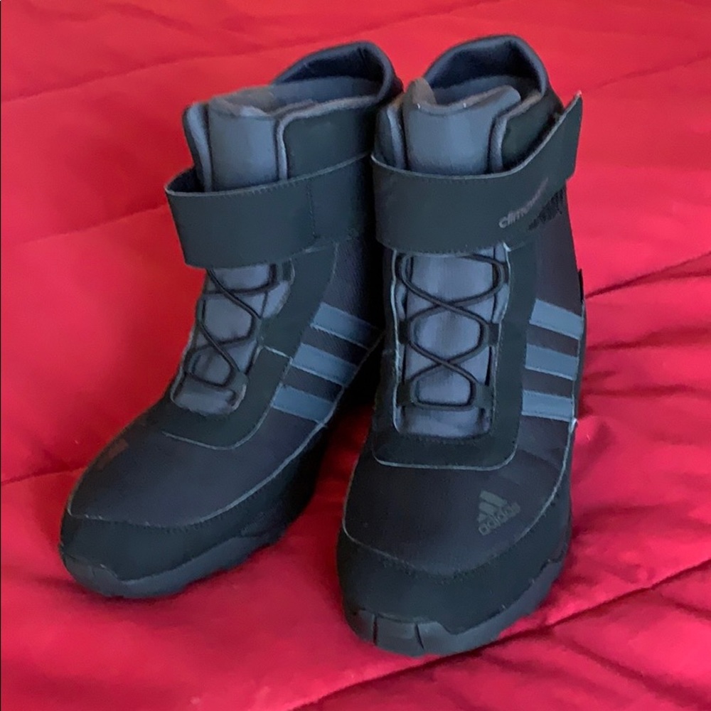 Adidas Winter Boots NWOT Size 7 US
